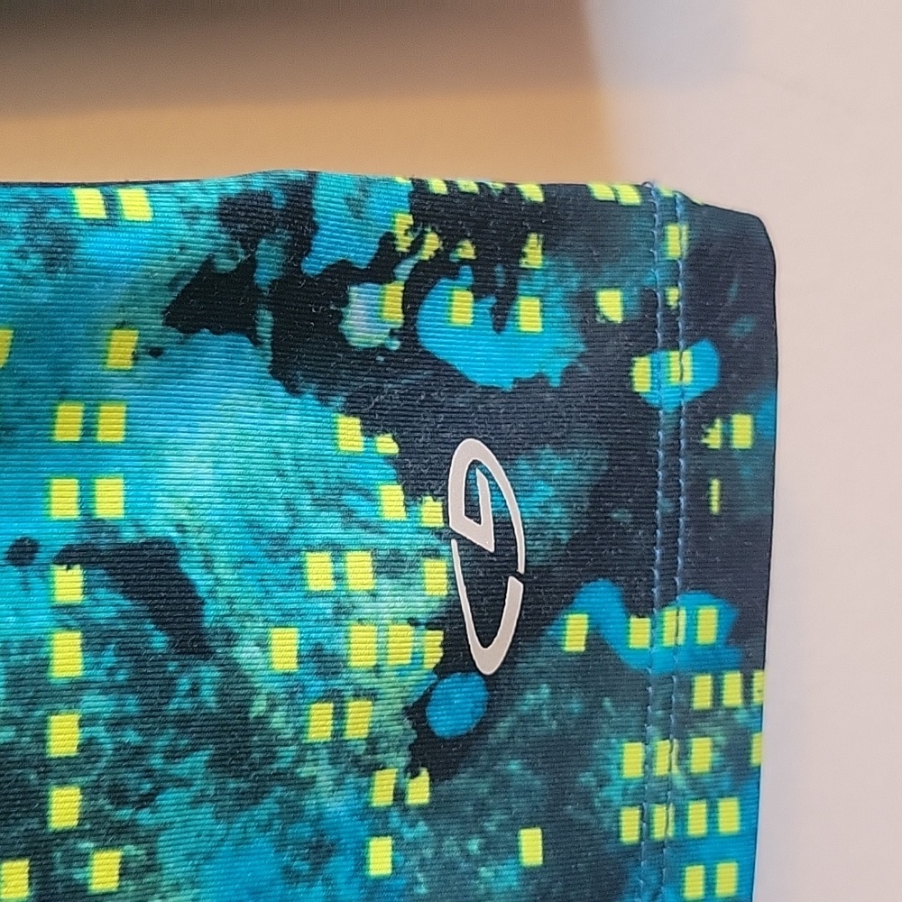 Abstract Athletic Shirt - Picture 5 of 7